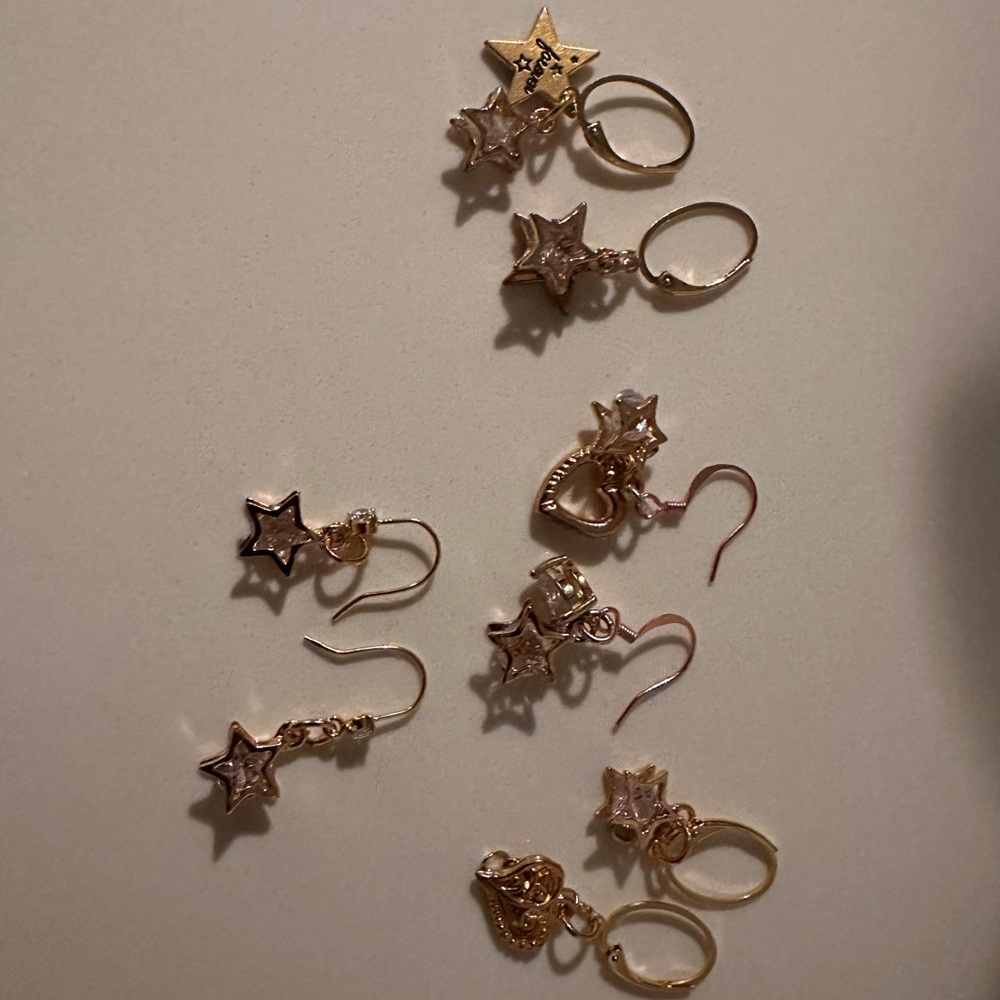 4 earring sets - Picture 8 of 8